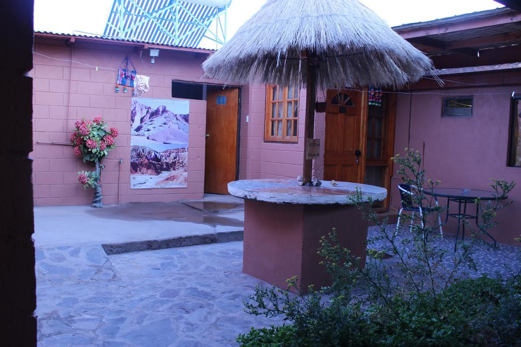 Hostal Tuyasto Сан-Педро-де-Атакама Экстерьер фото