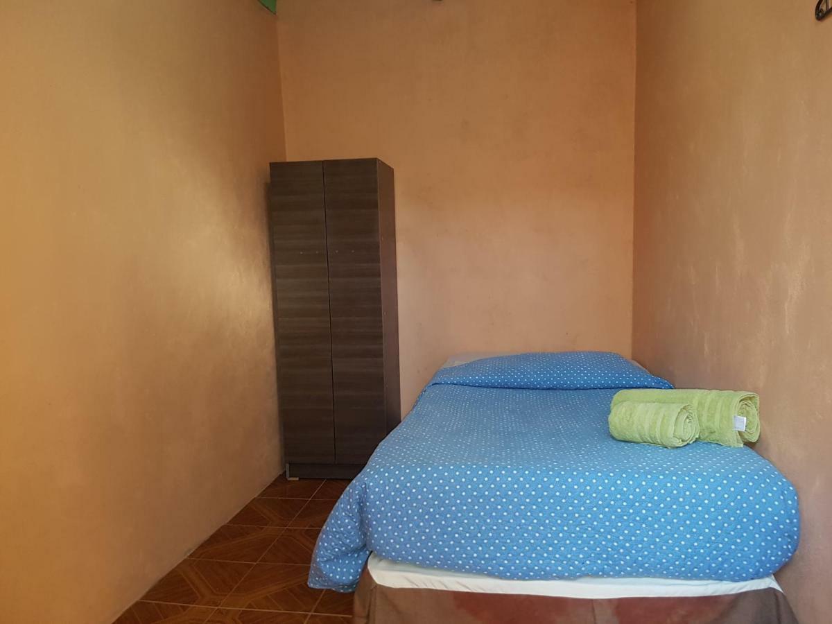 Hostal Tuyasto Сан-Педро-де-Атакама Экстерьер фото