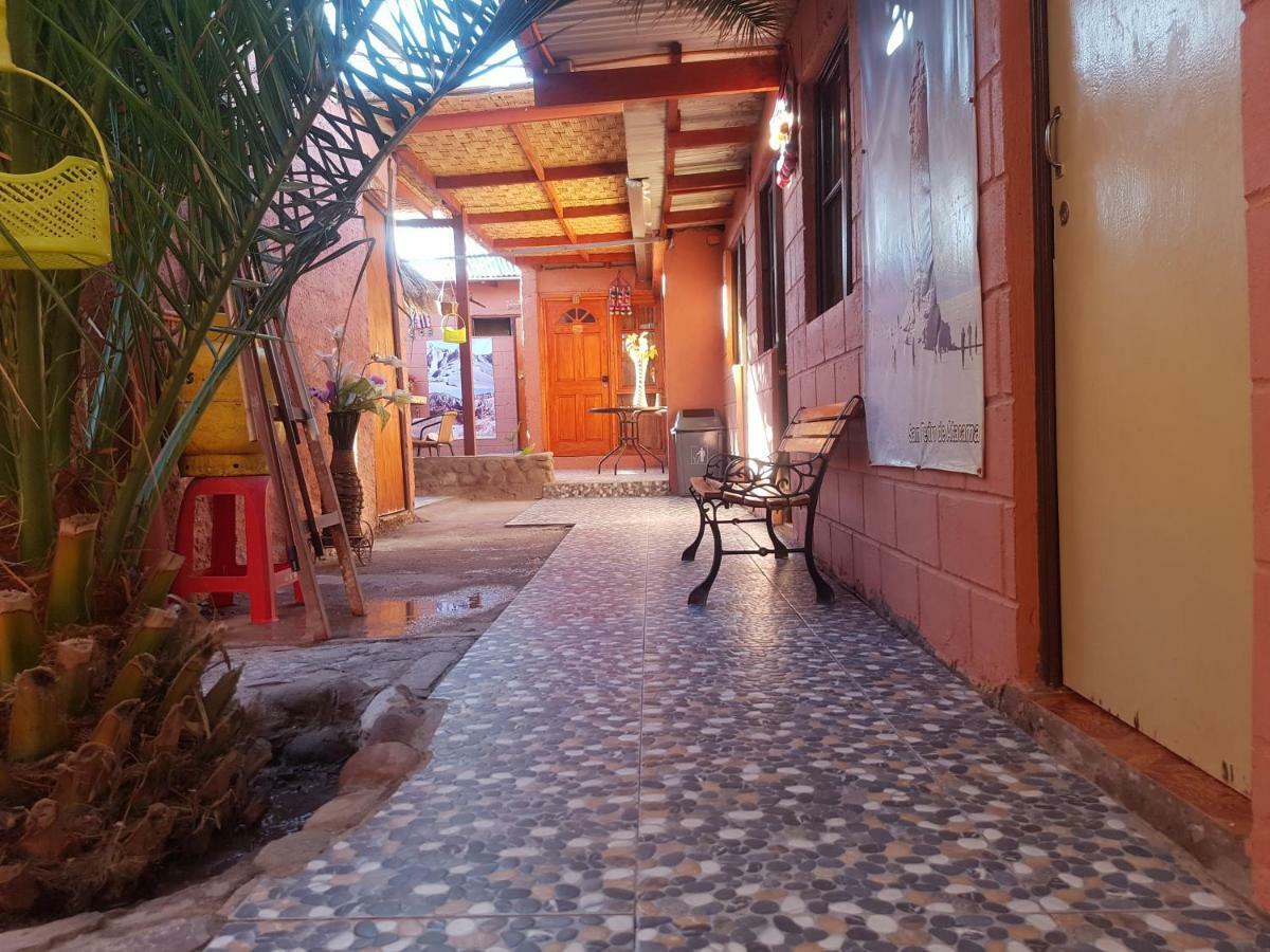 Hostal Tuyasto Сан-Педро-де-Атакама Экстерьер фото