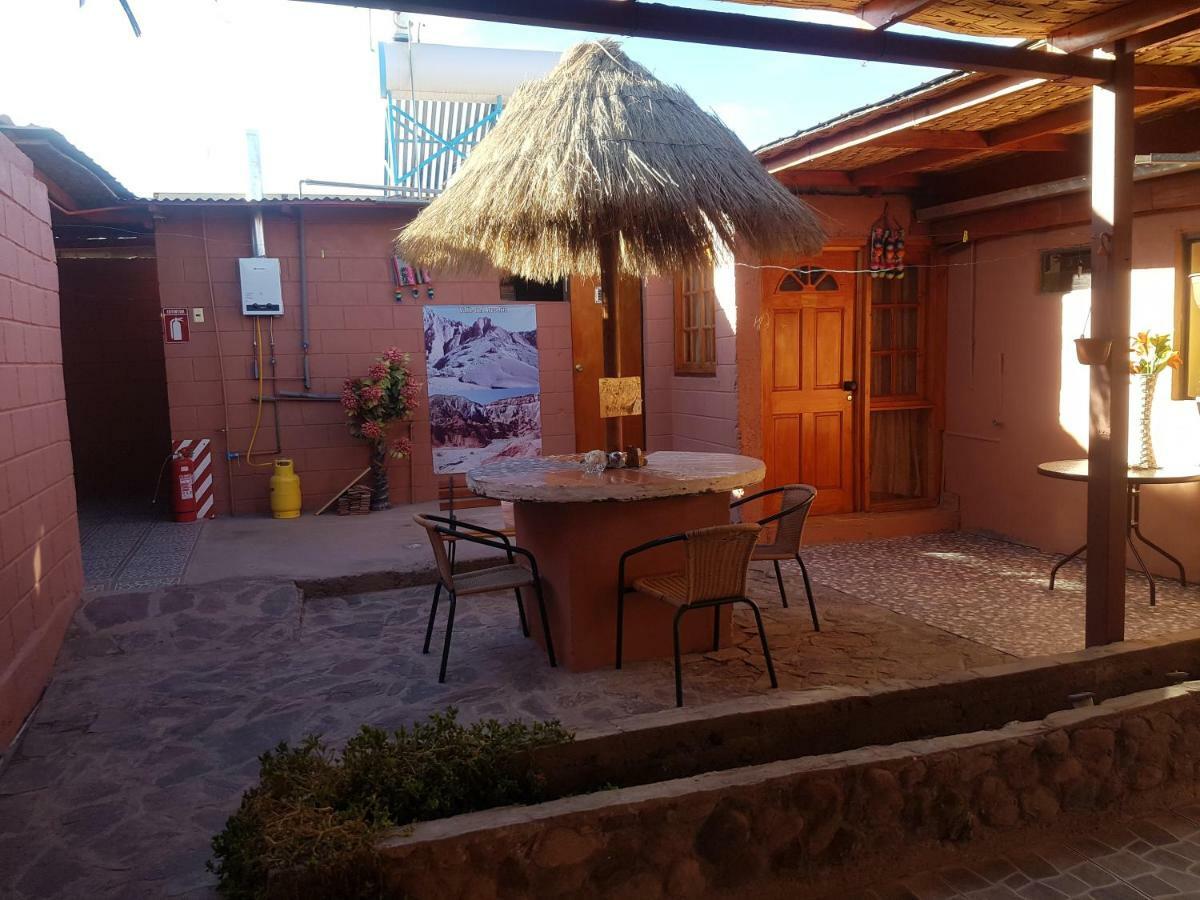 Hostal Tuyasto Сан-Педро-де-Атакама Экстерьер фото